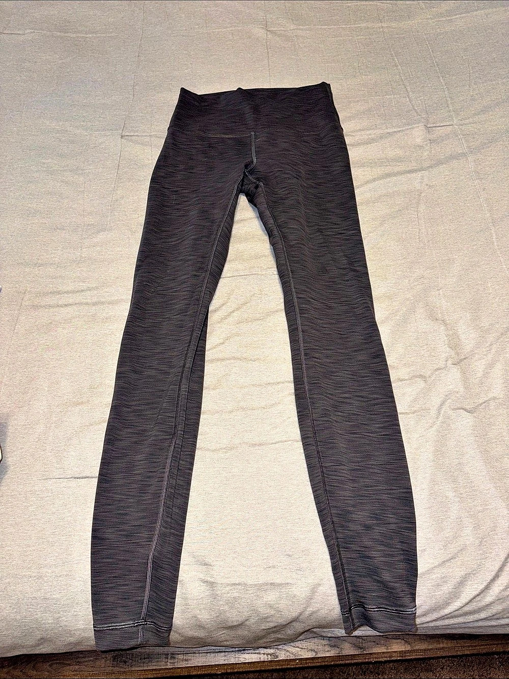 Lululemon Wunder Train High-Rise Tight 28" Black Size 6